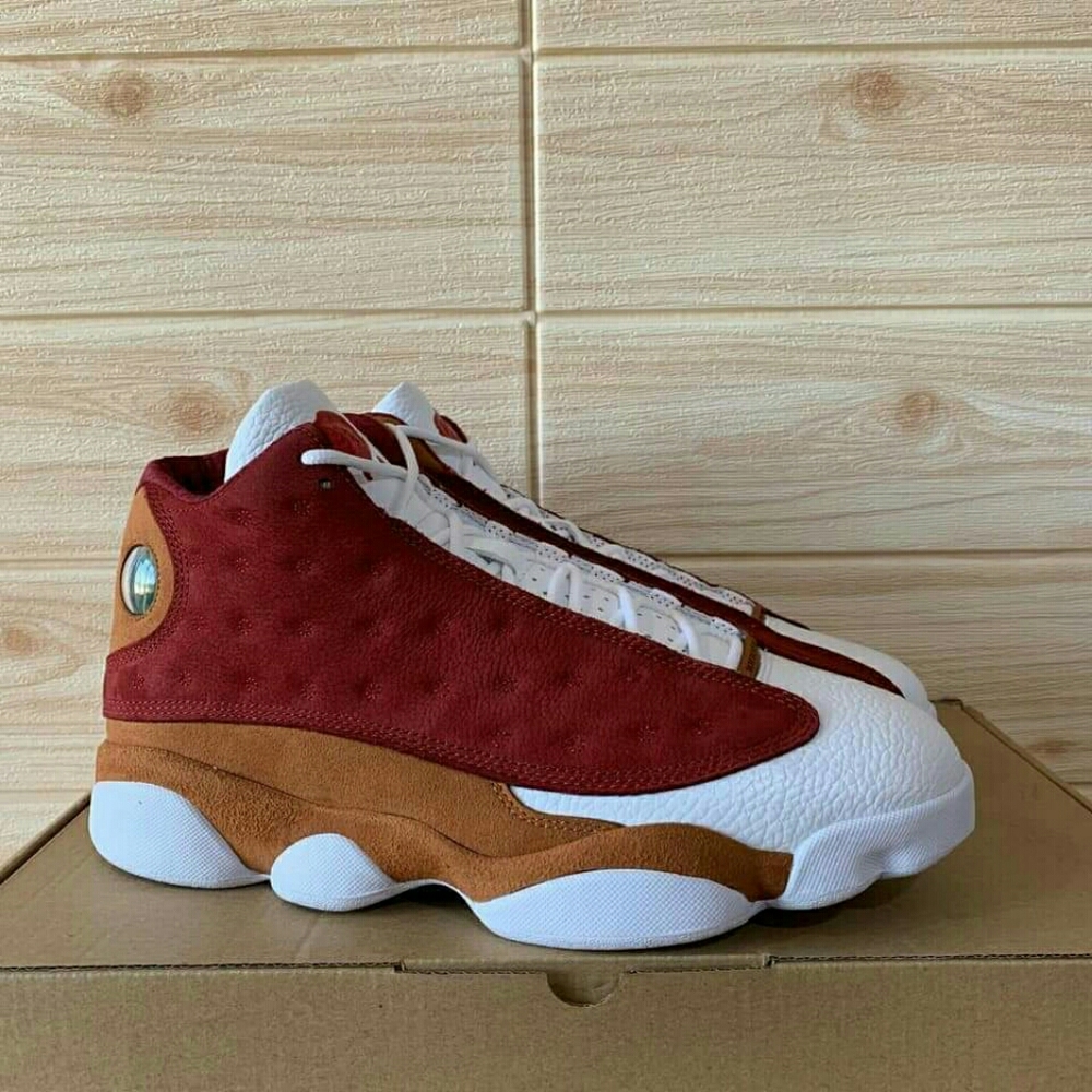 Jordans 13's size 9